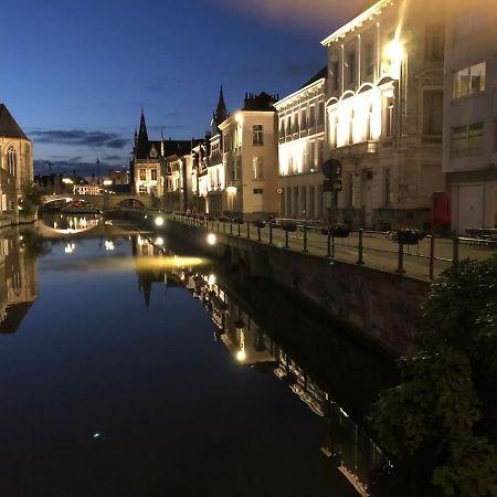 Studio Medieval City Center At River De Leie Gand Extérieur photo