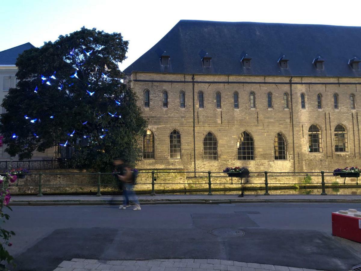 Studio Medieval City Center At River De Leie Gand Extérieur photo